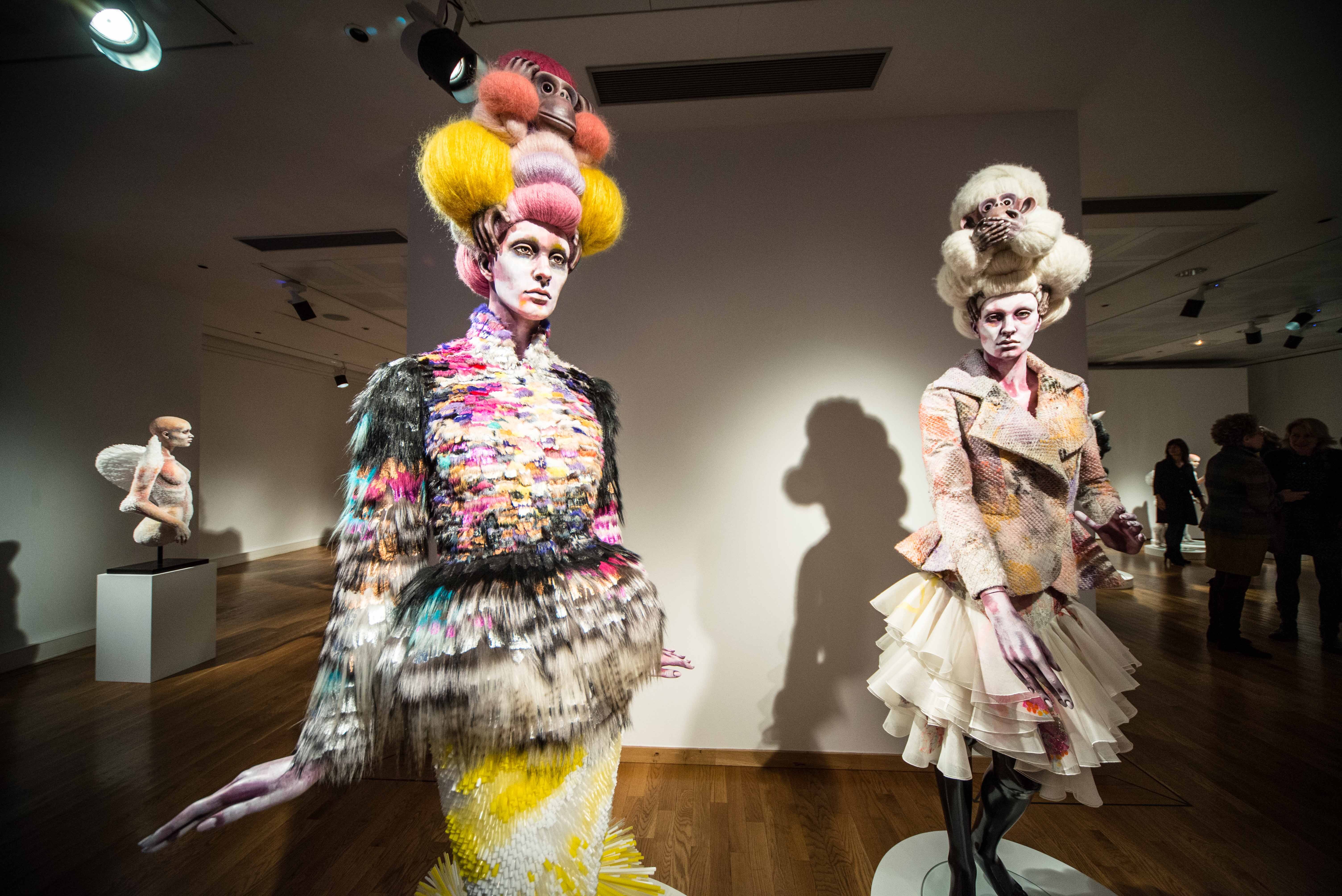 La danse avec l'oeil sourd-muet